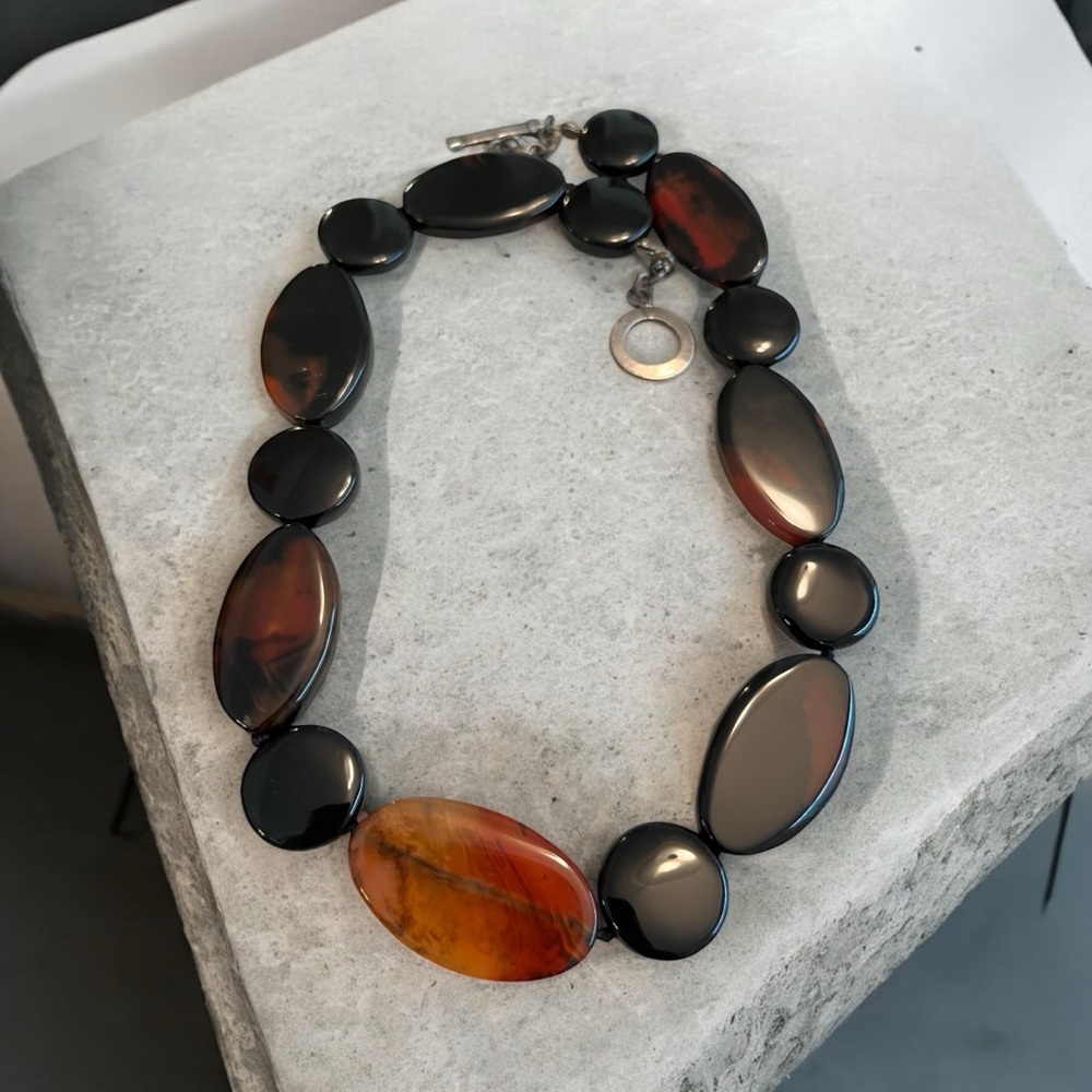 Vintage Y2K Hand knotted Black Brown Agate High Polish Flat Stones Necklace